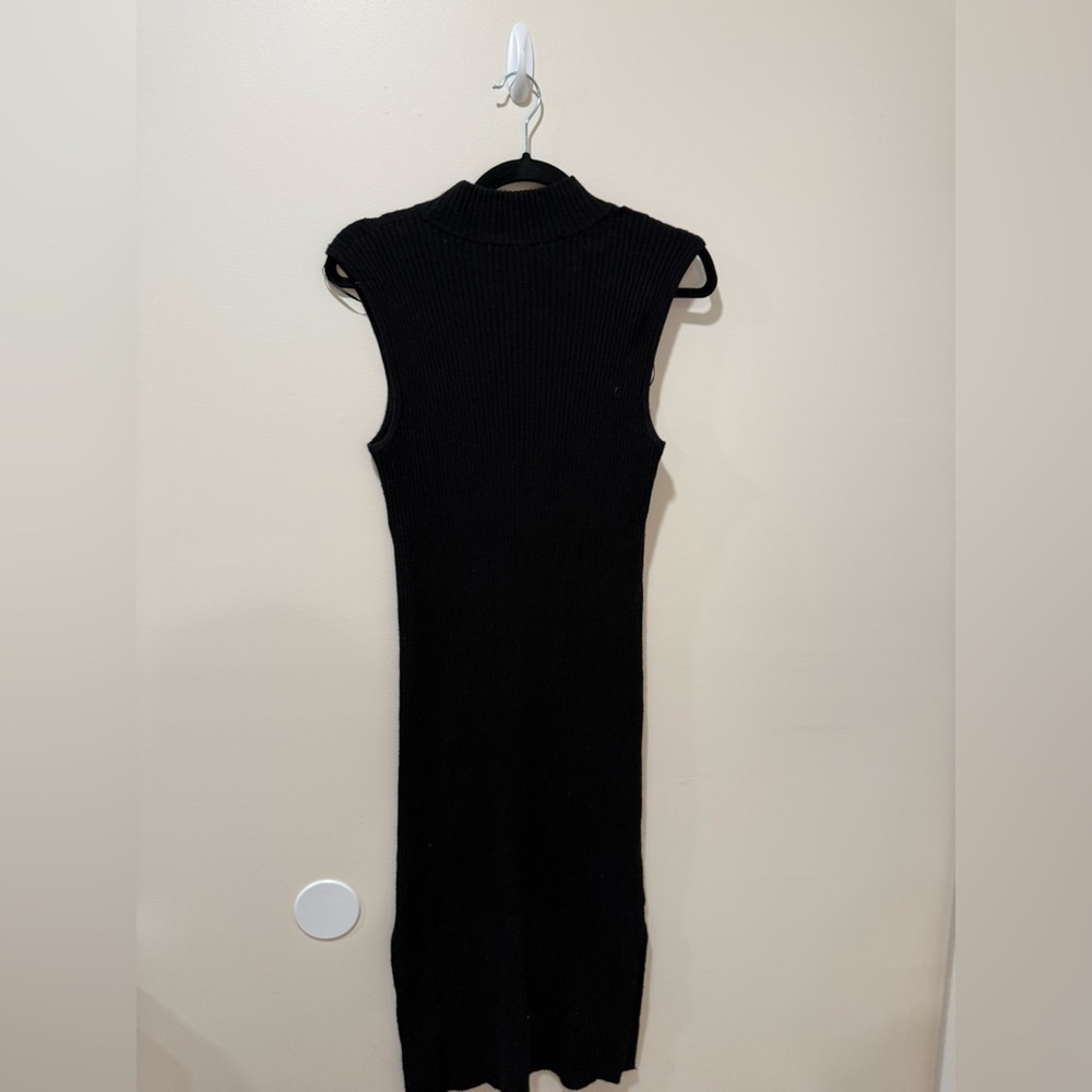 Elegant Black Sleeveless Dress